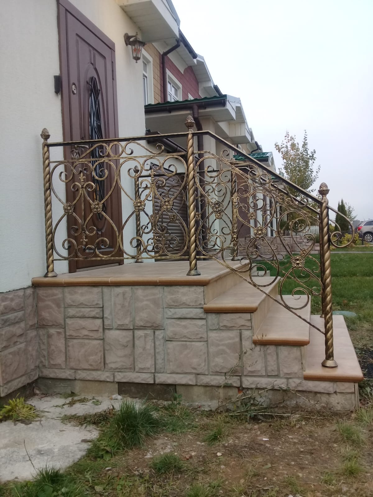 Кованые перила в черном цвете